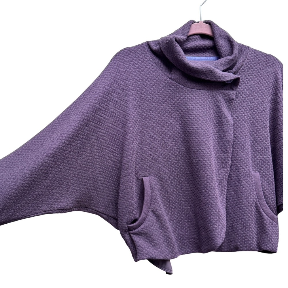 Nike Dri-FIT Wrap Jacket Asymmetrical Cowl Neck Purple Size Medium Activewear - Picture 3 of 9